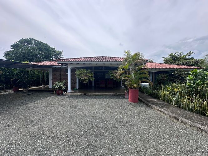 Casa de 4 alcobas en arriendo en Las Mercedes, Jamundí · foto 24 de 24