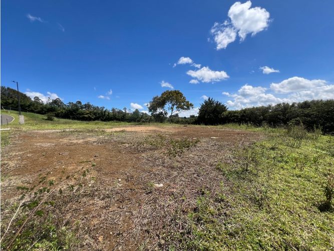 Lote en venta en La Ceja, 2573 m² · foto 3 de 14