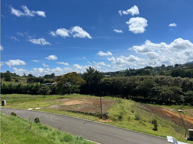 Lote en venta en La Ceja, 2573 m² · foto 4 de 14