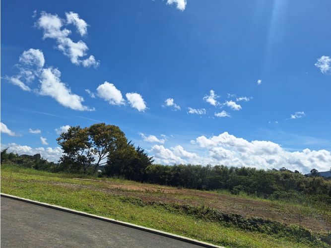 Lote en venta en La Ceja, 2573 m² · foto 10 de 14