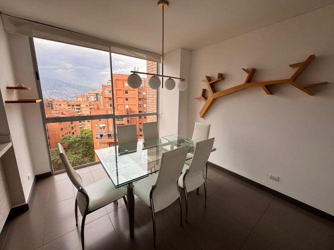 Apartamento de 3 alcobas en arriendo en Manila, Medellín, 110 m² · foto 4 de 16
