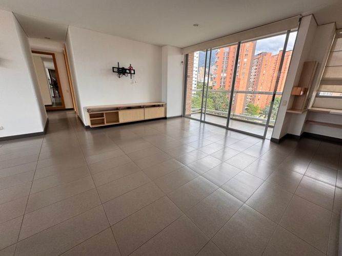 Apartamento de 3 alcobas en arriendo en Manila, Medellín, 110 m² · foto 7 de 16
