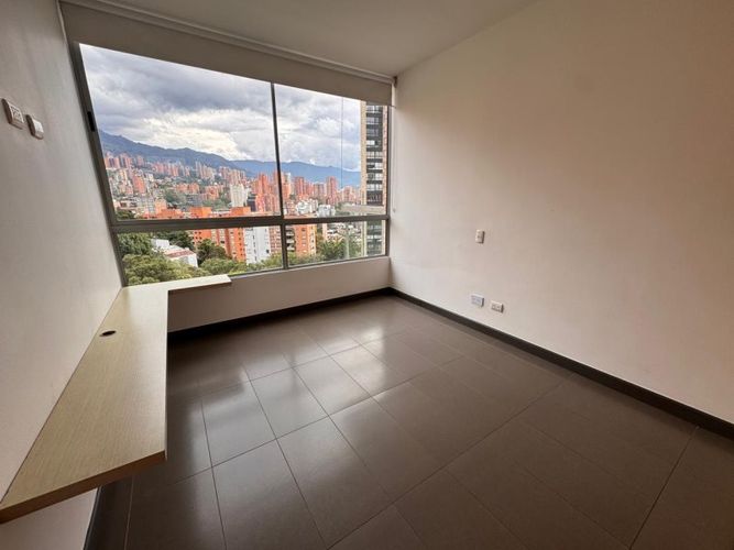 Apartamento de 3 alcobas en arriendo en Manila, Medellín, 110 m² · foto 12 de 16