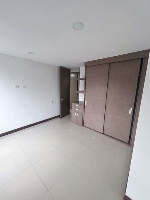 Apartamento de 3 alcobas en venta en Seminario, Cali, 123 m² · foto 6 de 20
