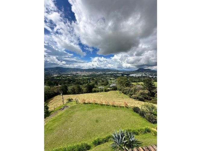 Finca en venta en Lomitas, La Ceja, 600 m² · foto 18 de 19