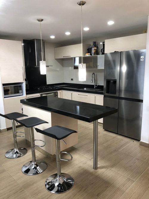 Casa de 5 alcobas en venta en El Castillo, Jamundí, 165 m² · foto 5 de 24