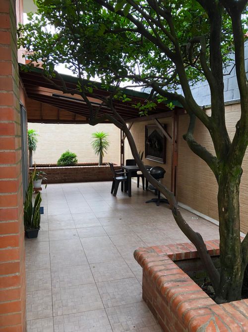 Casa de 5 alcobas en venta en El Castillo, Jamundí, 165 m² · foto 11 de 24