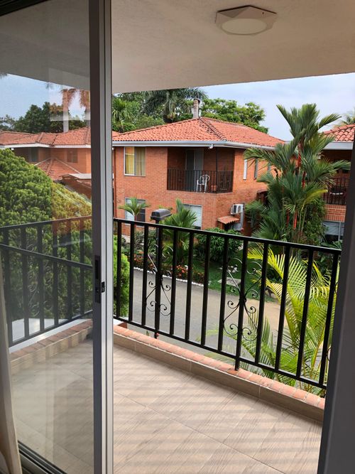 Casa de 5 alcobas en venta en El Castillo, Jamundí, 165 m² · foto 12 de 24