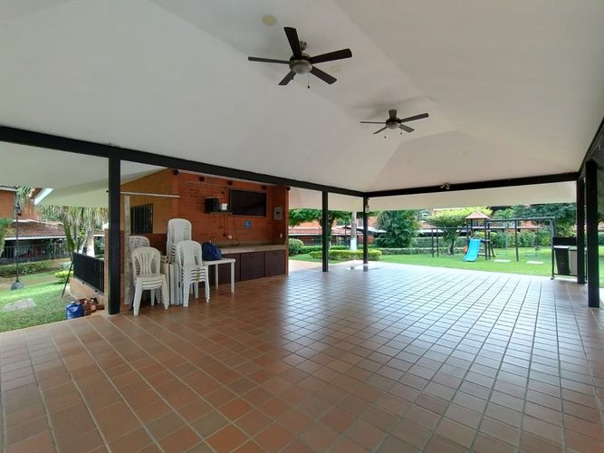 Casa de 5 alcobas en venta en El Castillo, Jamundí, 165 m² · foto 22 de 24