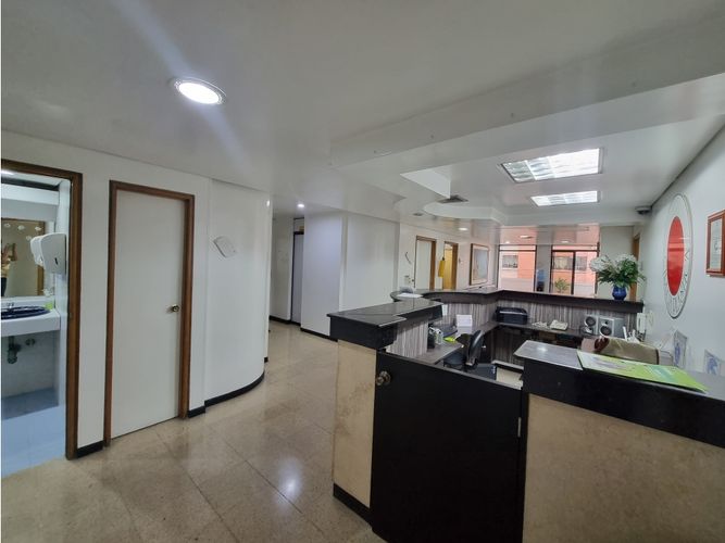 Oficina en venta en Milla De Oro, Medellín, 210 m² · foto 3 de 21