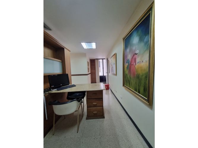 Oficina en venta en Milla De Oro, Medellín, 210 m² · foto 5 de 21