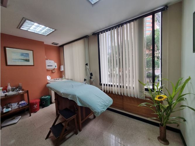 Oficina en venta en Milla De Oro, Medellín, 210 m² · foto 7 de 21
