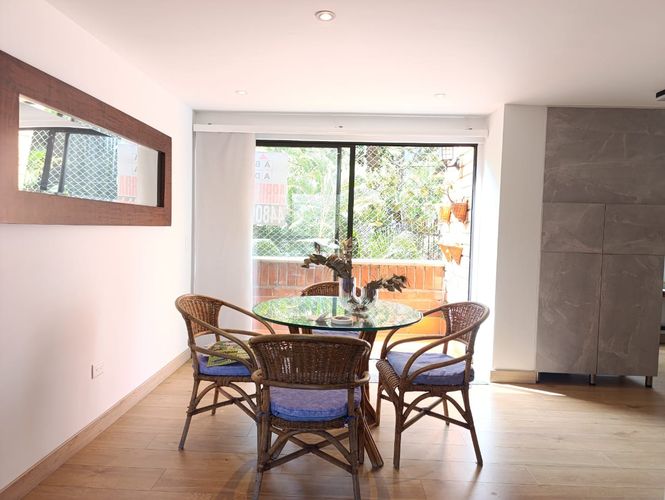 Apartamento de 3 alcobas en arriendo en El Poblado, Medellín, 95 m² · foto 2 de 16
