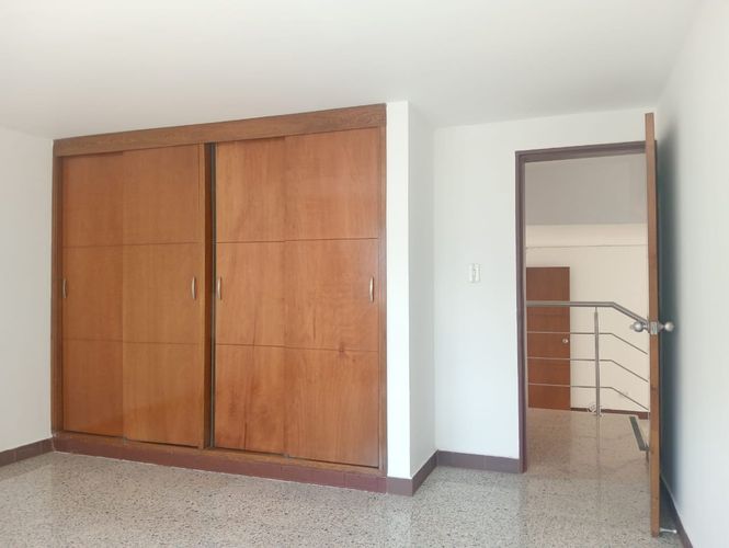 Oficina en arriendo en La America, Medellín, 220 m² · foto 8 de 16