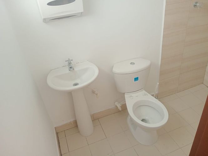 Oficina en arriendo en La America, Medellín, 220 m² · foto 14 de 16