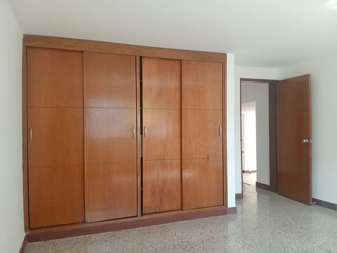 Oficina en arriendo en La America, Medellín, 220 m² · foto 9 de 16