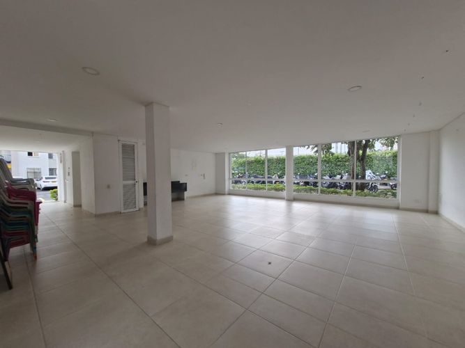 Apartamento de 2 alcobas en venta en Bochalema, Cali, 60 m² · foto 2 de 13