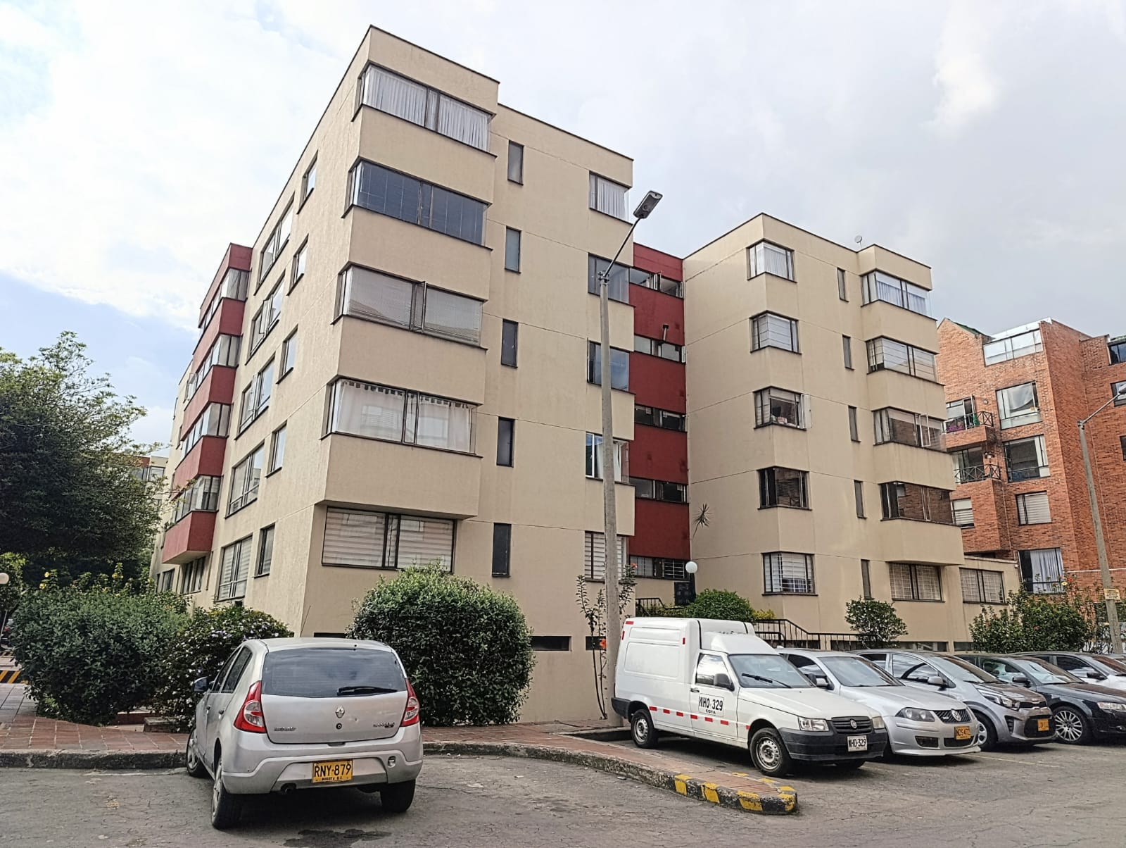 Apartamento en venta en Mazuren, Bogotá · foto 8 de 24