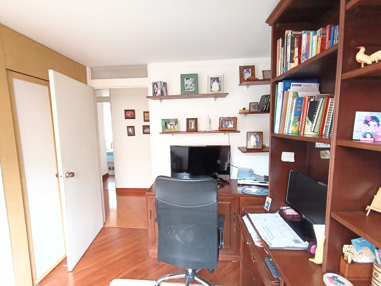 Apartamento en venta en Mazuren, Bogotá · foto 17 de 24