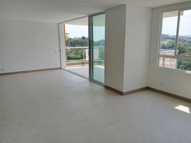 Apartamento de 2 alcobas en venta en Las Mercedes, Jamundí, 97 m² · foto 10 de 24