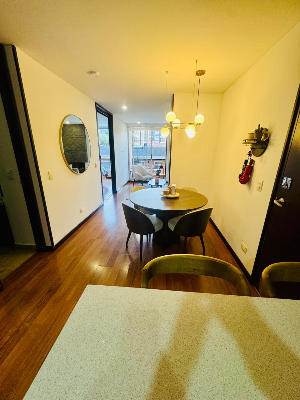 Apartamento en venta en Santa Barbara Central, Bogotá · foto 3 de 10