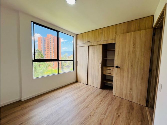 Apartamento en venta en El Campestre, Medellín · foto 5 de 17