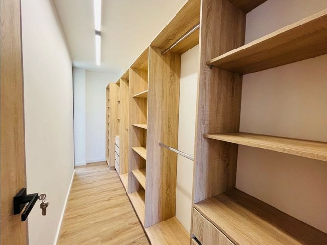 Apartamento en venta en El Campestre, Medellín · foto 12 de 17