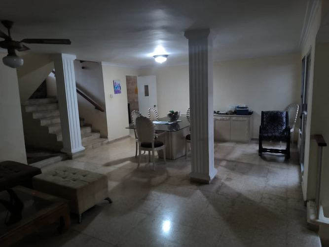 Casa de 5 alcobas en venta en El Tabor, Barranquilla, 262 m² · foto 6 de 24