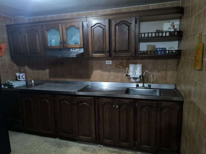 Casa de 5 alcobas en venta en El Tabor, Barranquilla, 262 m² · foto 2 de 24