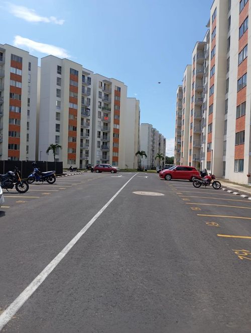 Apartamento de 3 alcobas en venta en Riveras Del Rosario, Jamundí, 65 m² · foto 2 de 13