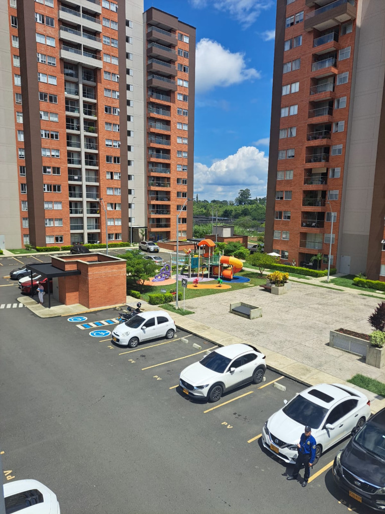 Apartamento en venta en Sector Galeria Central, Pereira · foto 4 de 22