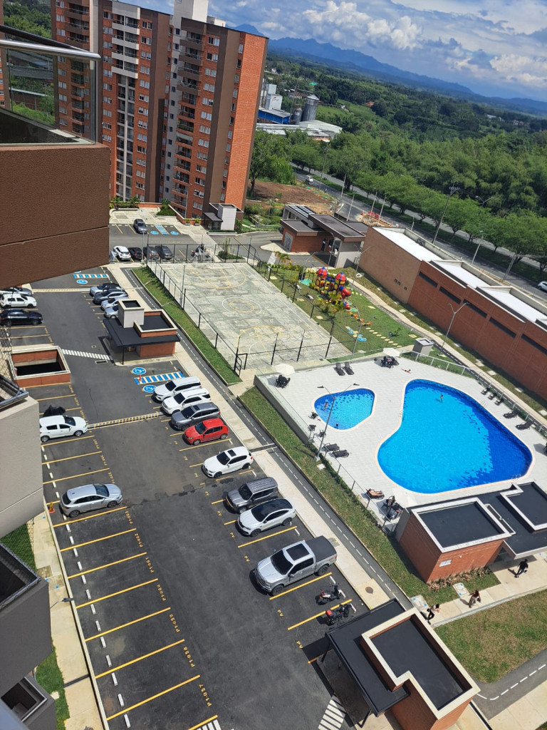 Apartamento en venta en Sector Galeria Central, Pereira · foto 8 de 22