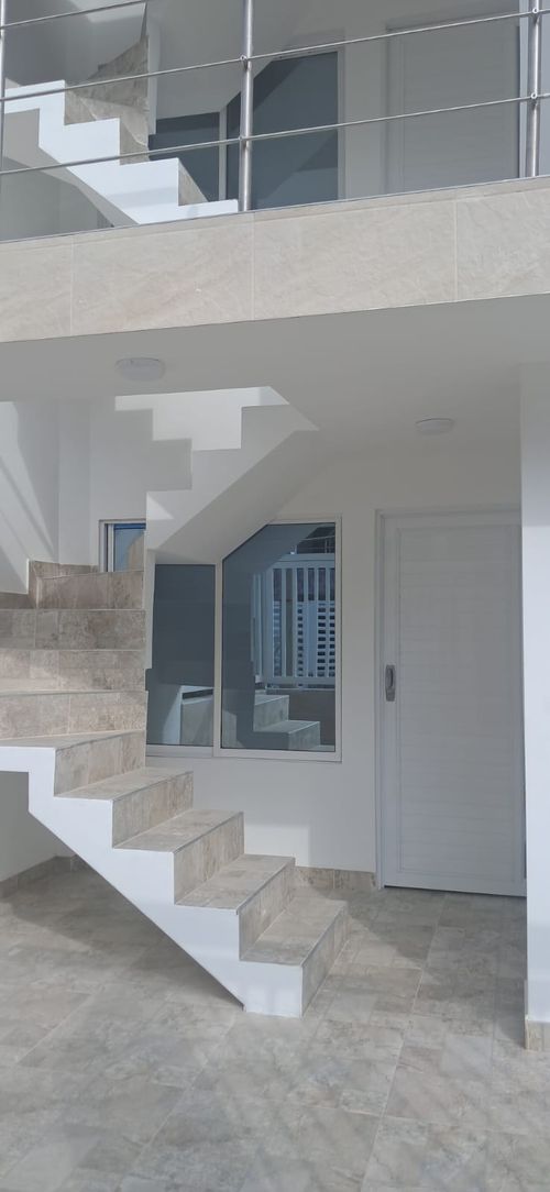 Casa de 5 alcobas en venta en Ciudad 2000, Cali, 240 m² · foto 3 de 13
