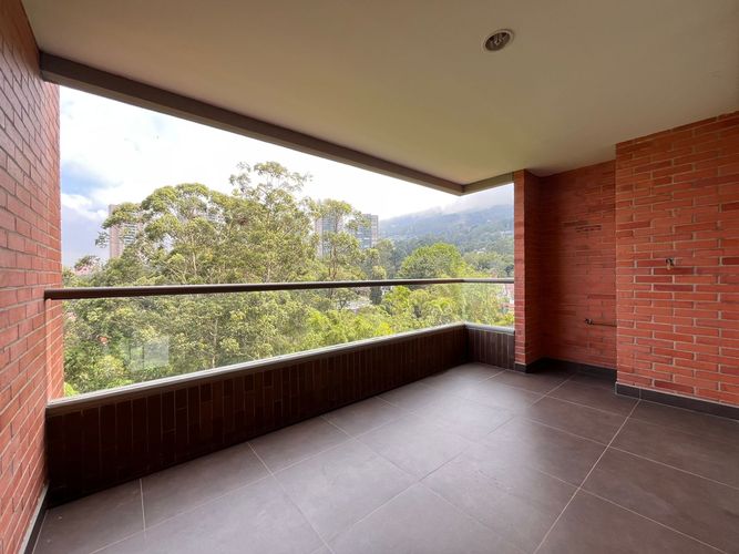 Apartamento de 3 alcobas en arriendo en San Lucas, Medellín, 164 m² · foto 20 de 20