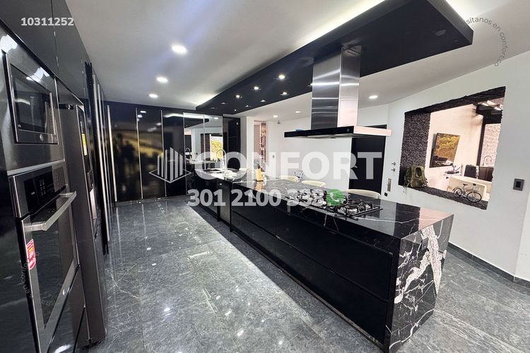 Casa de 6 alcobas en venta en Las Palmas, Envigado, 721 m² · foto 7 de 24