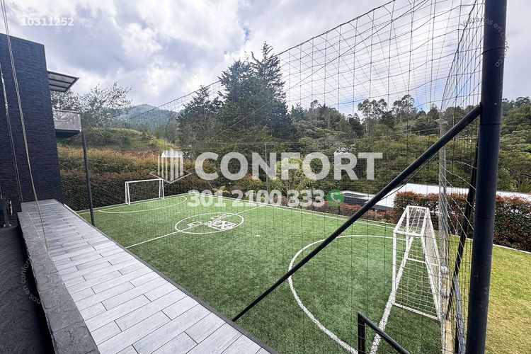 Casa de 6 alcobas en venta en Las Palmas, Envigado, 721 m² · foto 16 de 24