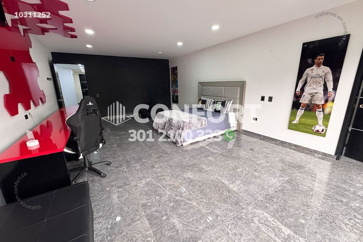 Casa de 6 alcobas en venta en Las Palmas, Envigado, 721 m² · foto 21 de 24
