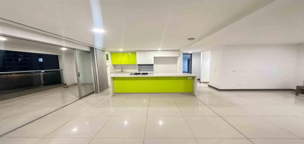 Apartamento en venta en Suramérica, Itagüí · foto 3 de 24