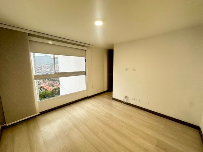 Apartamento en venta en Suramérica, Itagüí · foto 10 de 24