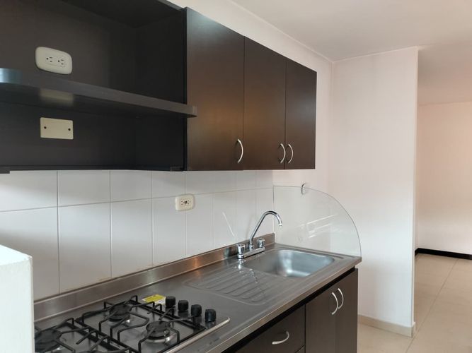 Apartamento en venta en El Poblado, Medellín · foto 4 de 15