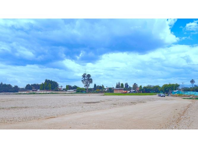 Lote en arriendo en Mosquera, 13000 m² · foto 2 de 7