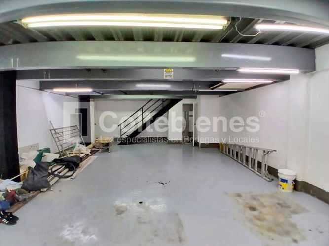 Local en arriendo en El Poblado, Medellín, 156 m² · foto 2 de 13
