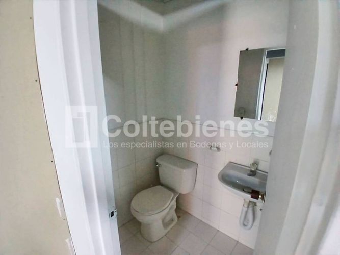 Local en arriendo en El Poblado, Medellín, 156 m² · foto 12 de 13