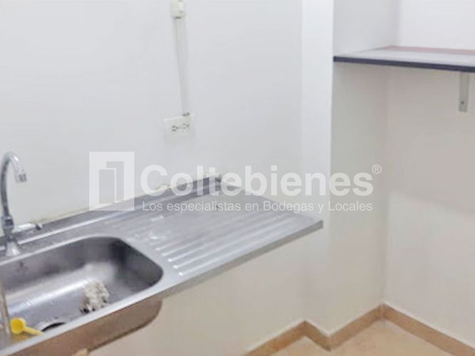 Local en venta en Sevilla, Medellín, 231 m² · foto 5 de 7