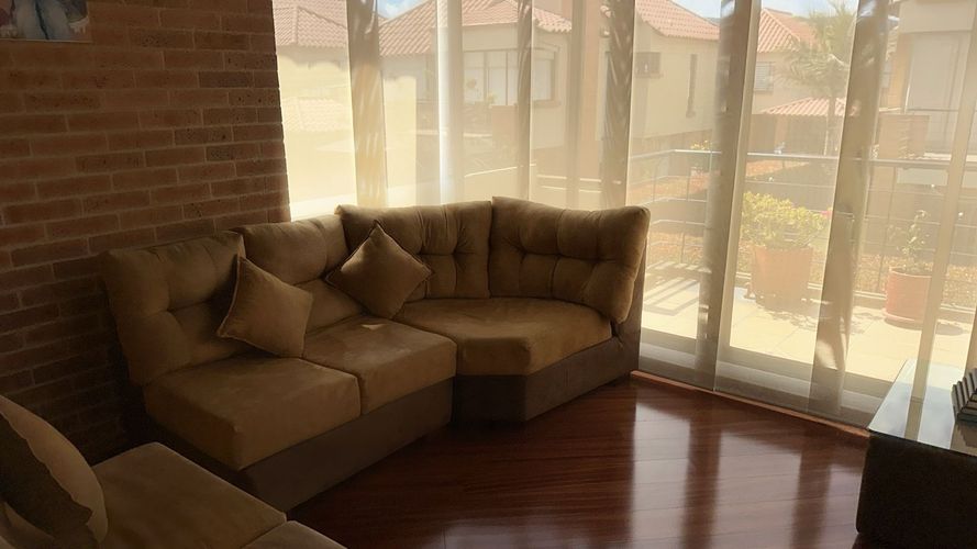 Casa de 3 alcobas en venta en La Estrella, Chía, 205 m² · foto 2 de 24