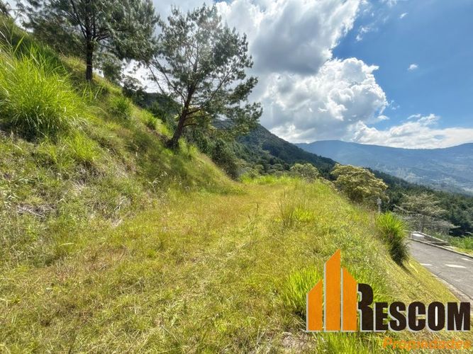 Lote en venta en Las Palmas, Envigado, 2865 m² · foto 11 de 15
