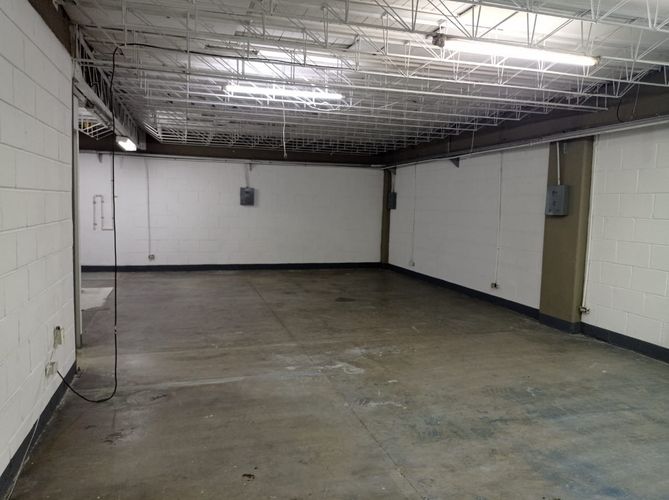 Bodega en arriendo en Noel, Medellín, 105 m² · foto 2 de 7