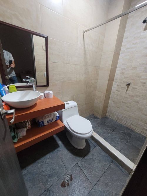 Casa de 7 alcobas en venta en Prados Del Norte, Cali, 288 m² · foto 8 de 16