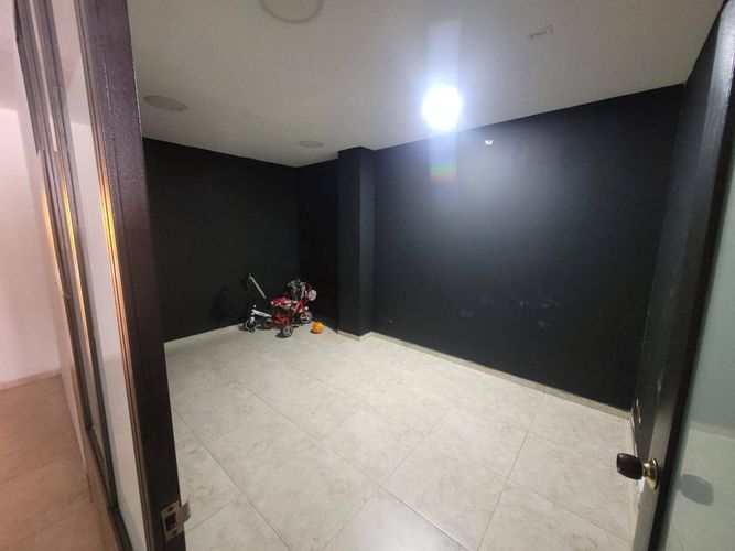 Casa de 7 alcobas en venta en Prados Del Norte, Cali, 288 m² · foto 10 de 16