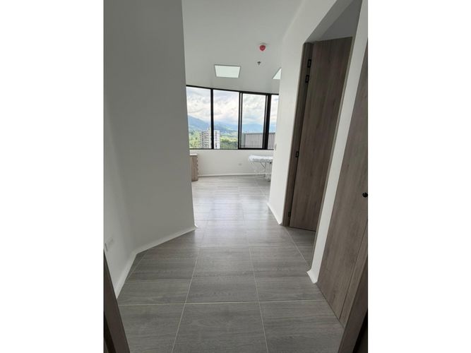 Consultorio en arriendo en Norte De Armenia, Armenia, 33 m² · foto 3 de 9